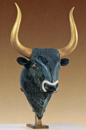 Rhyton eines Stierkopfes mit goldenen Hörnern aus Kreta/Museum Heraklion