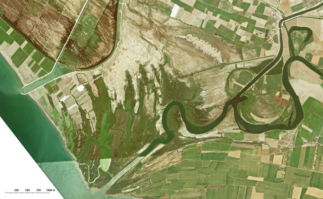 Die Mündungen von Kydnos und Saros in der Google Earth-Perspektive